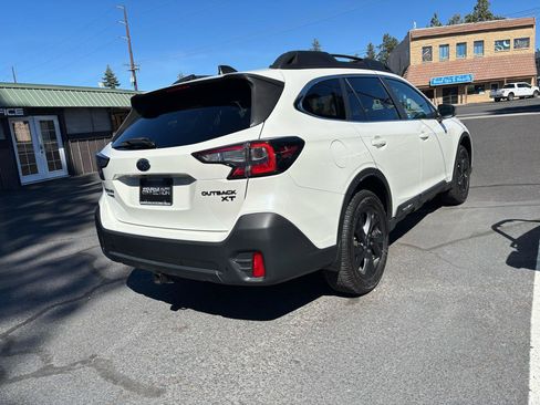 Used 2020 Subaru Outback Onyx Edition XT AWD/4WD image 5