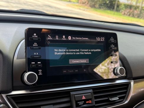 Used 2018 Honda Accord Sport image 47