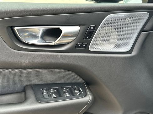 Used 2022 Volvo XC60 T8 Polestar image 23