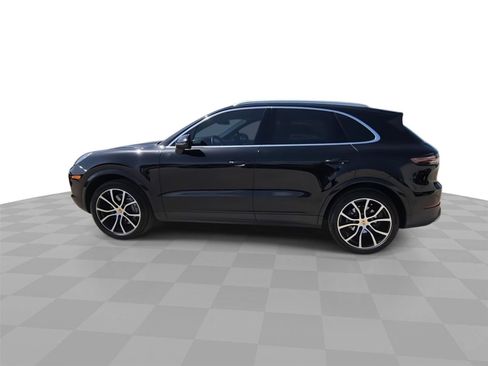 Used 2022 Porsche Cayenne AWD/4WD image 6