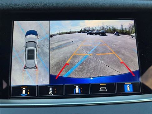 Used 2025 Cadillac XT5 Sportv w/ Technology Package image 14