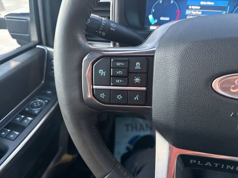 Used 2025 Ford F350 Platinum w/ Platinum Plus Package image 40