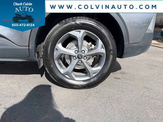 Used 2025 Ford Escape ST-Line Select AWD/4WD image 12