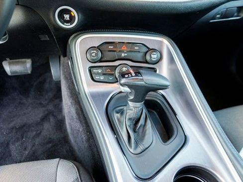 Used 2016 Dodge Challenger SXT image 12