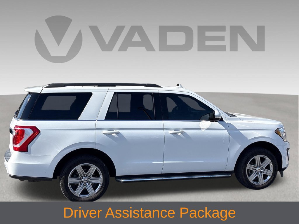 Used 2019 Ford Expedition XLT w/ Equipment Group 202A AWD/4WD image 18