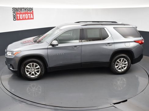 Used 2021 Chevrolet Traverse LT image 26