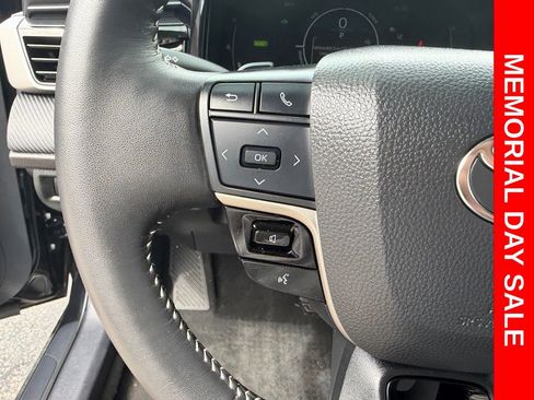 Used 2025 Toyota Camry SE FWD image 25