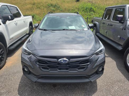 Used 2024 Subaru Crosstrek 2.5i Limited w/ Popular Package #4A AWD/4WD image 2