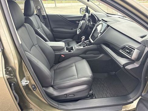 Used 2025 Subaru Outback Limited AWD/4WD image 56