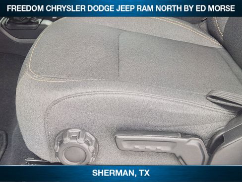 Used 2025 Jeep Wrangler Sport S AWD/4WD image 19