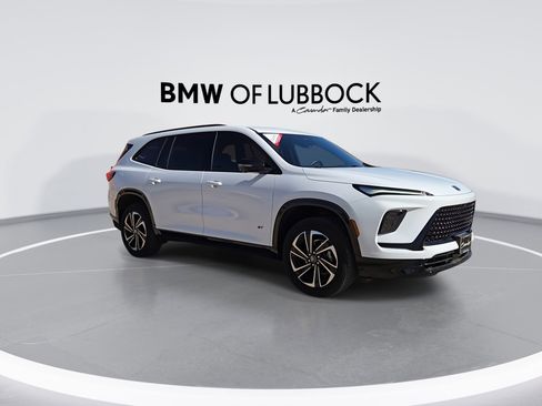 Used 2025 Buick Enclave Sport Touring image 2