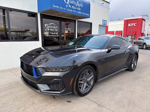 Used 2024 Ford Mustang GT Premium image 2