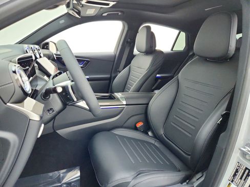 New 2026 Mercedes-Benz GLC 300 4MATIC image 17