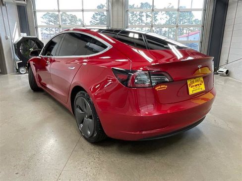 Used 2018 Tesla Model 3 Long Range image 3