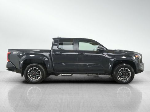 Used 2024 Toyota Tacoma TRD Sport w/ TRD Sport Premium Package AWD/4WD image 6