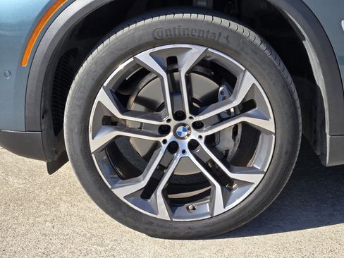 Used 2024 BMW X5 xDrive40i w/ Premium Package image 18