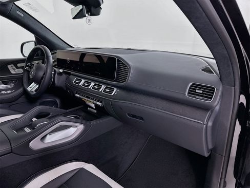 New 2026 Mercedes-Benz GLE 63 AMG S image 31
