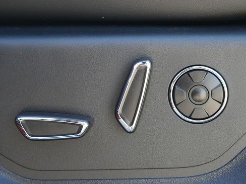 Used 2020 Ford F150 Platinum w/ Equipment Group 701A Luxury image 14