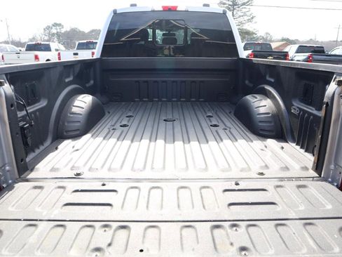 Used 2022 Ford F350 Platinum image 8