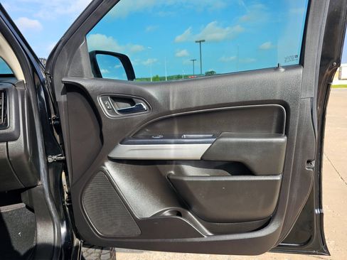 Used 2021 Chevrolet Colorado ZR2 AWD/4WD image 32
