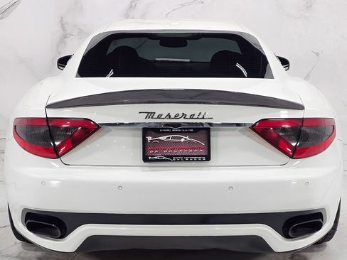 Used 2013 Maserati GranTurismo Sport image 10