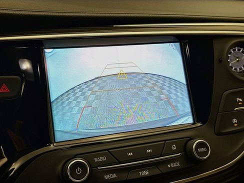 Used 2019 Buick Envision Essence FWD image 14