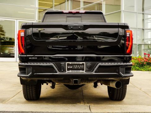 Used 2024 GMC Sierra 2500 Denali Ultimate w/ Max Trailering Package AWD/4WD image 11