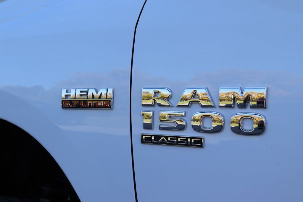 Used 2020 RAM 1500 Classic SLT AWD/4WD image 23