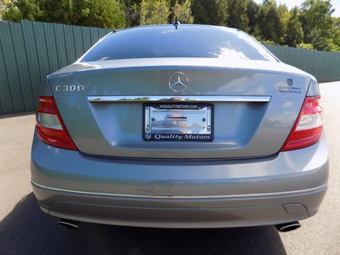 Used 2011 Mercedes-Benz C 300 Luxury image 5