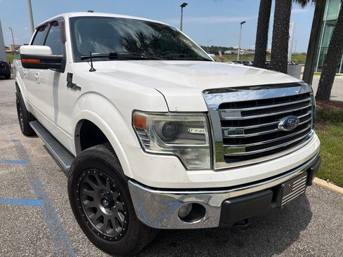Used 2014 Ford F150 Lariat w/ Equipment Group 502A Luxury AWD/4WD image 3