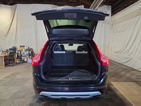 Used 2017 Volvo XC60 T6 Dynamic w/ Preferred Option Package AWD/4WD image 21