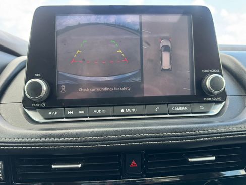 Used 2021 Nissan Rogue SL FWD image 56