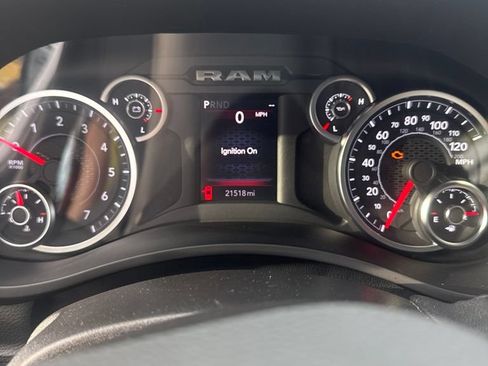 Used 2025 RAM 2500 Big Horn AWD/4WD image 9