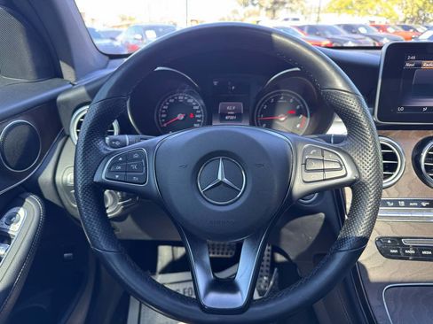 Used 2019 Mercedes-Benz GLC 300 4MATIC w/ AMG Line image 12