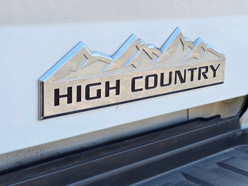 Used 2016 Chevrolet Silverado 2500 High Country w/ Duramax Plus Package AWD/4WD image 8
