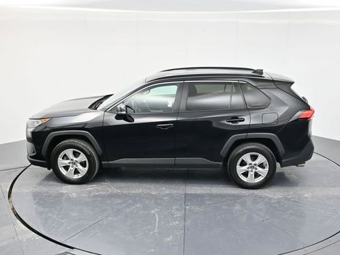 Used 2020 Toyota RAV4 XLE image 43