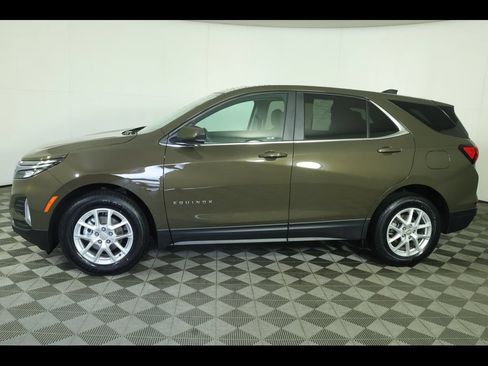 Used 2023 Chevrolet Equinox LT FWD image 11