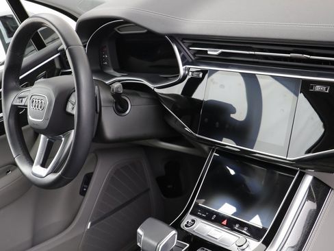 Used 2023 Audi Q7 3.0T Prestige image 23