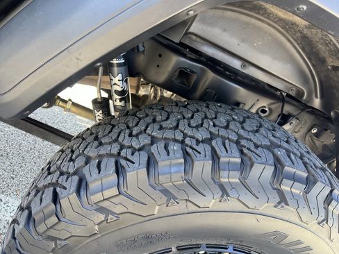 Used 2020 Jeep Gladiator Sport w/ Quick Order Package 24S image 13