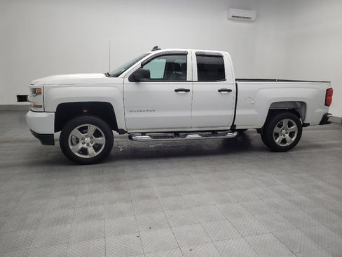 Used 2017 Chevrolet Silverado 1500 Custom w/ Custom Convenience Package image 2