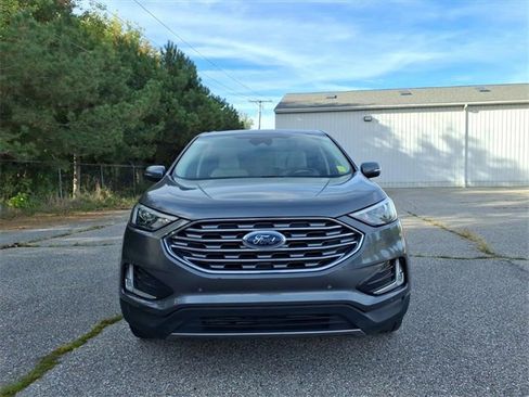 Used 2022 Ford Edge Titanium image 2