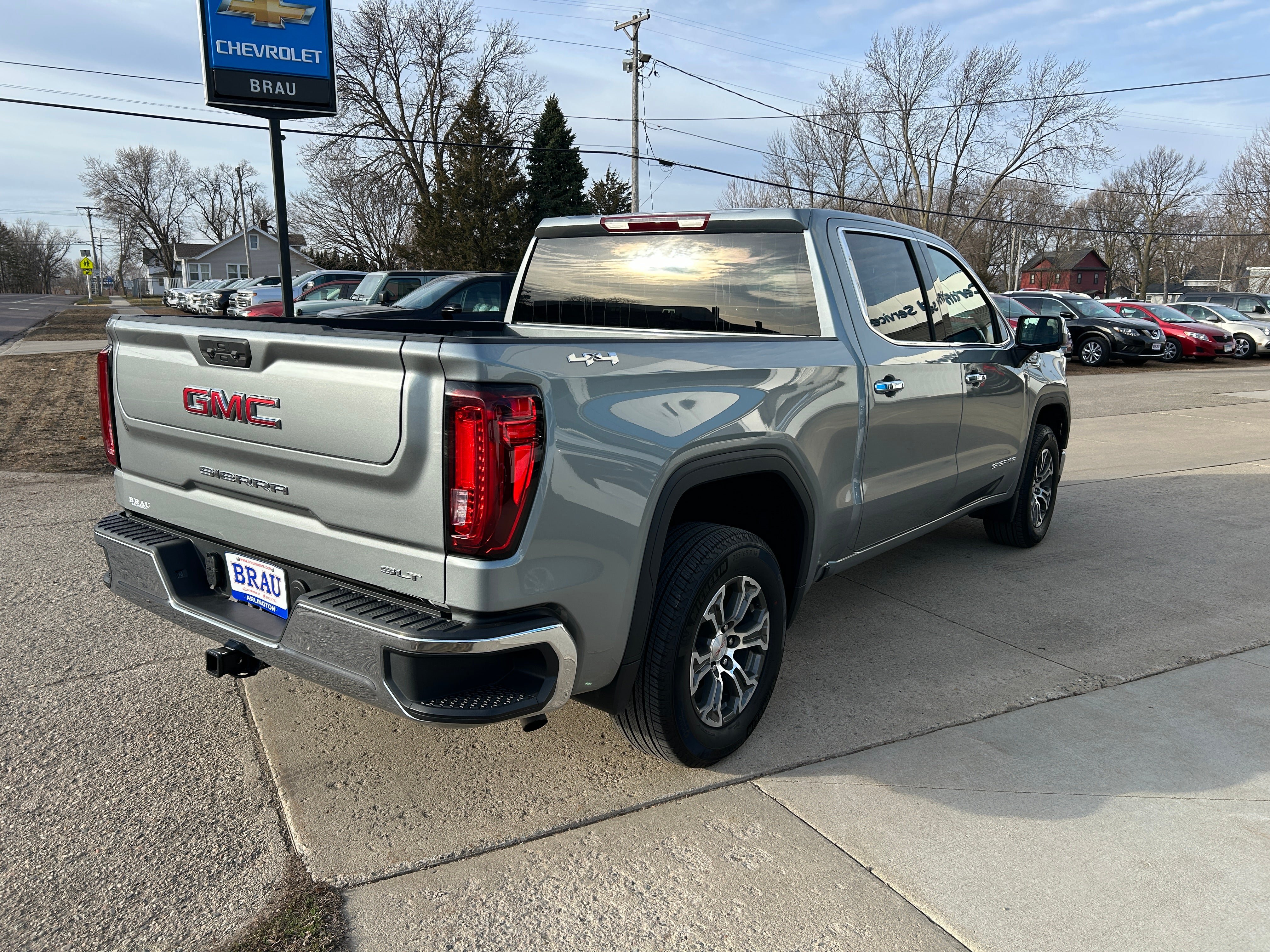 Used 2026 GMC Sierra 1500 SLT AWD/4WD image 6