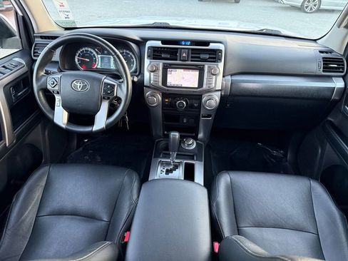 Used 2015 Toyota 4Runner SR5 image 29