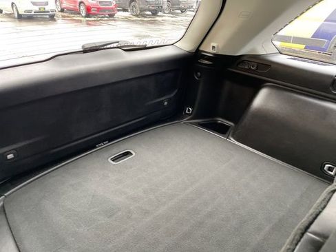 Certified 2022 Jeep Grand Cherokee Limited w/ Luxury Tech Group II image 17