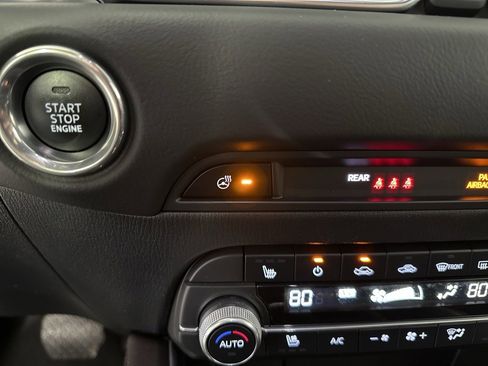 Used 2023 MAZDA CX-5 Signature image 14