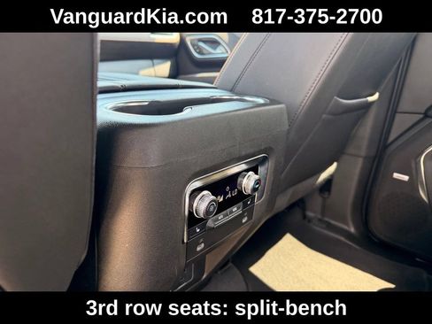 Used 2024 GMC Yukon AT4 w/ Technology Package AWD/4WD image 26