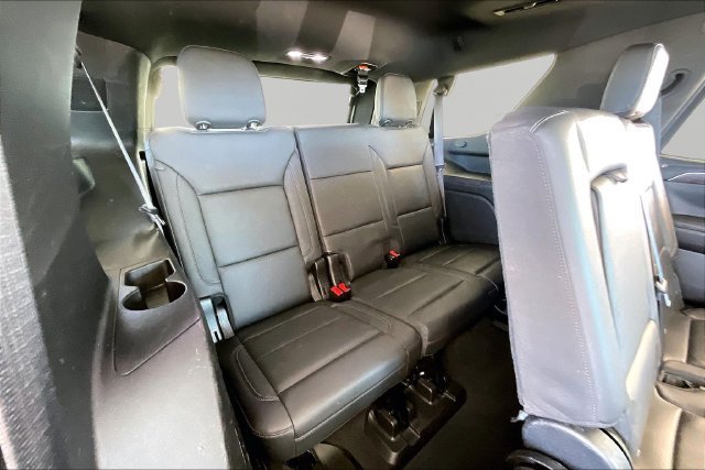 Used 2021 Chevrolet Tahoe LT w/ LT Signature Package RWD image 18