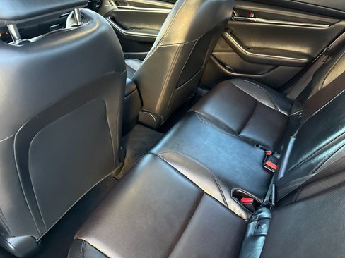 Used 2022 MAZDA MAZDA3 s image 12