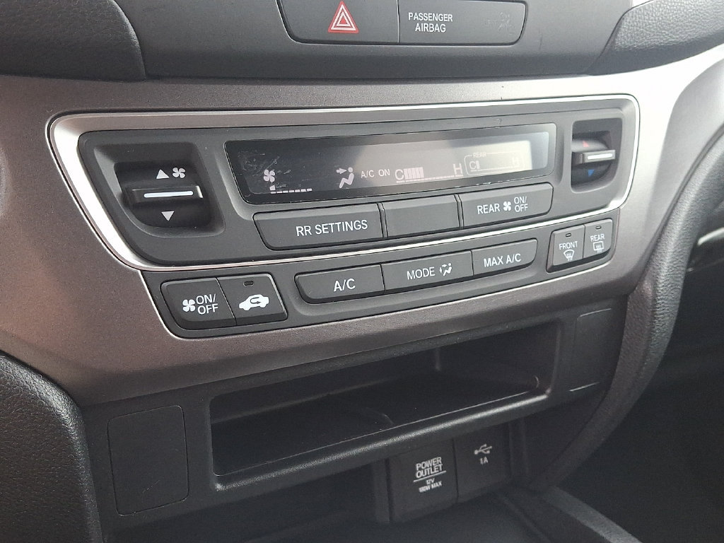 Used 2020 Honda Pilot LX image 16