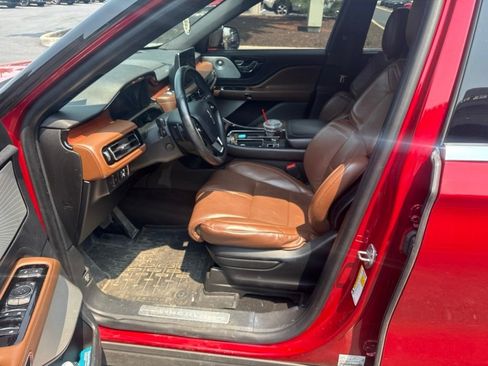 Used 2020 Lincoln Aviator Reserve w/ Equipment Group 202A AWD/4WD image 14